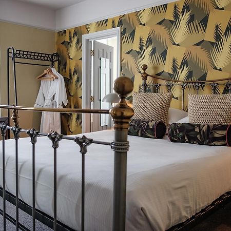 The Bull Hotel Bridport Esterno foto