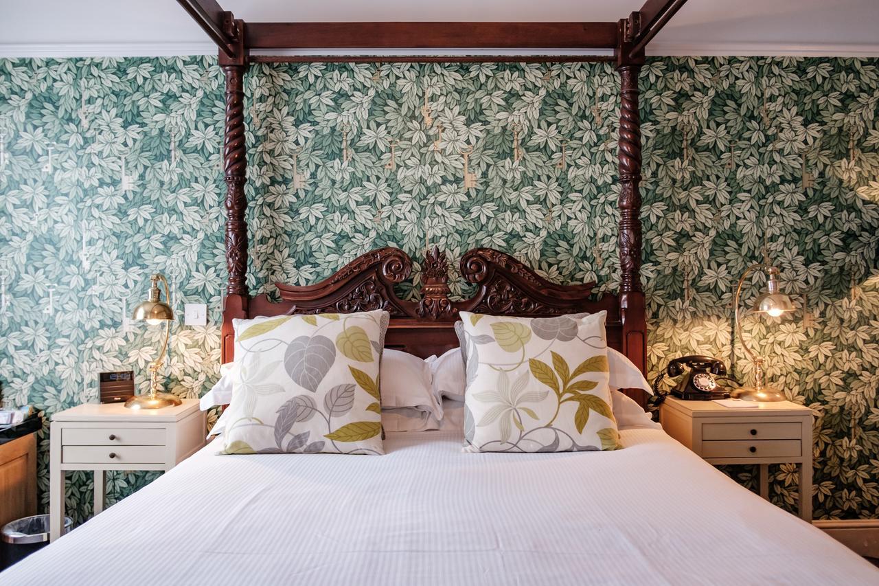 The Bull Hotel Bridport Esterno foto
