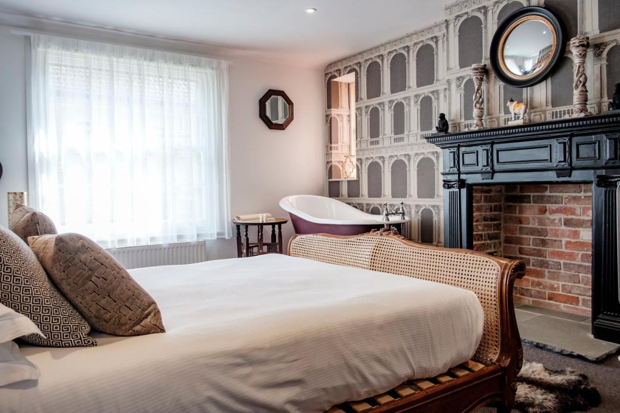 The Bull Hotel Bridport Esterno foto