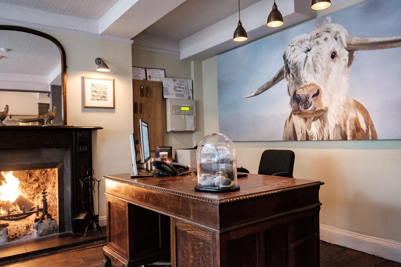 The Bull Hotel Bridport Esterno foto